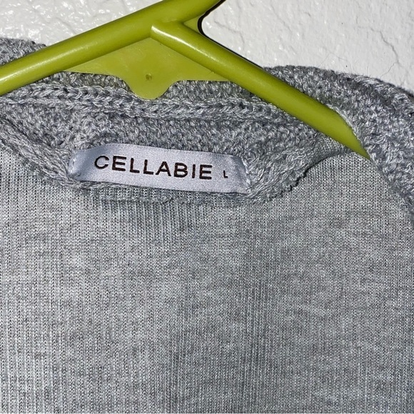 Cellabie open front cardigan with buckle - Picture 4 of 7